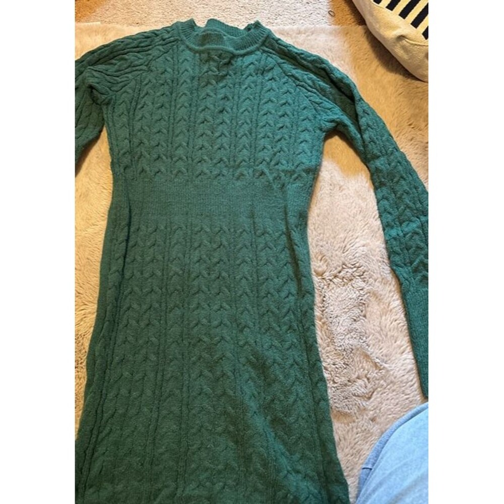 Women's Green Cable Knit Midi Sweater Dress